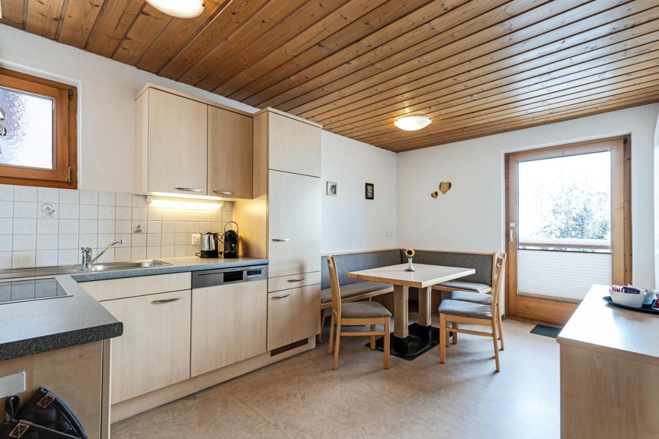 Haus Derby Apartment Samnaun Bagian luar foto